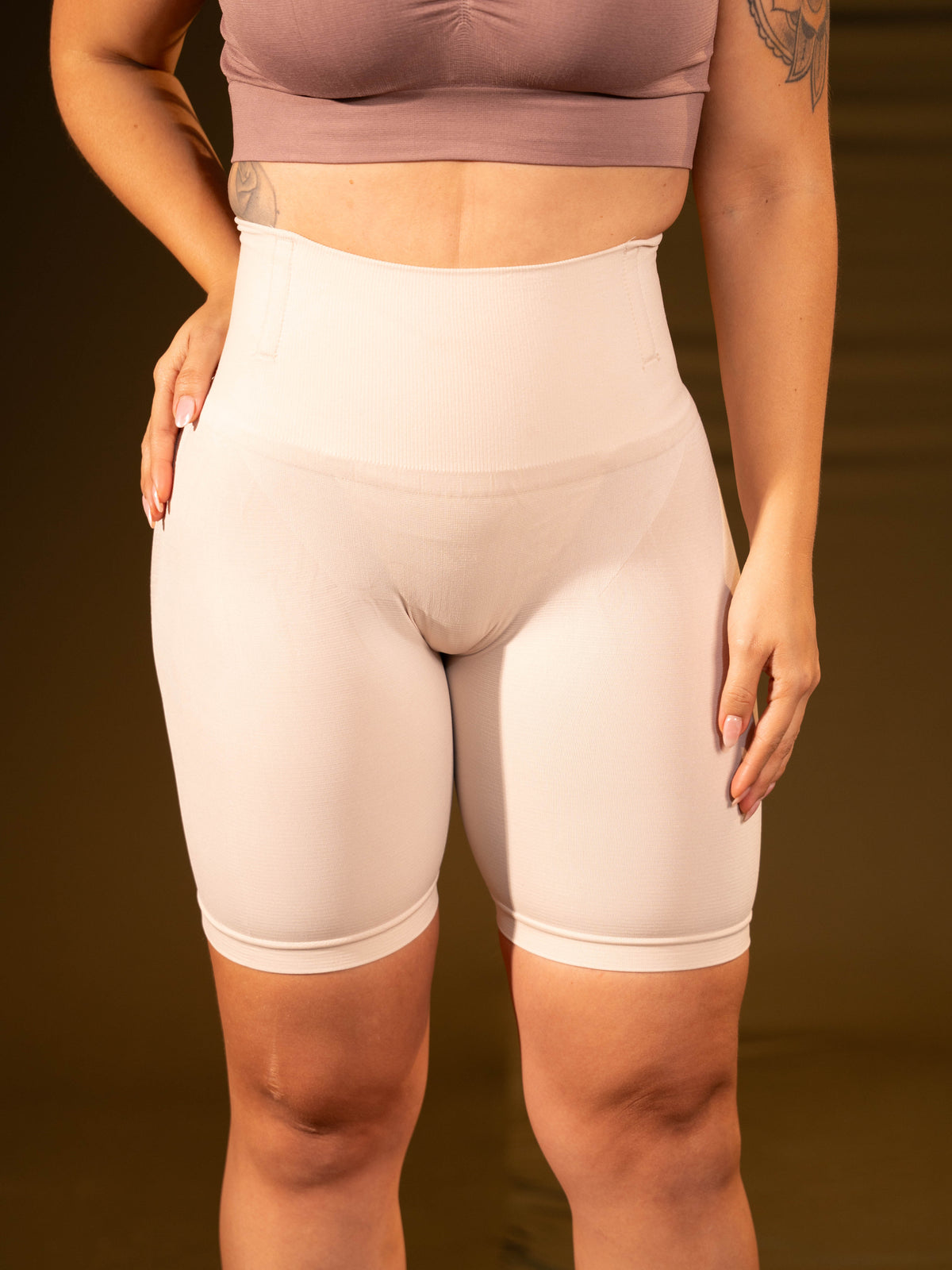 Short shapewear realce 2663 · tiro alto con 4 varillas
